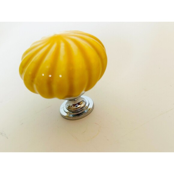 Brainerd Yellow Ceramic Swirl Drawer Cabinet Knobs Set Of 4 NEW 1 3/4 Inch - Picture 4 of 5
